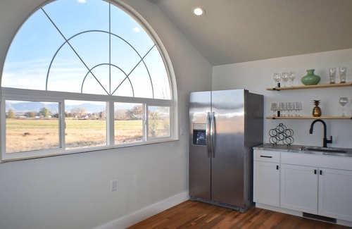 Grand Junction House | Newly renovated Barnhouse on 13 acres brings you a modern feel to your retreat.