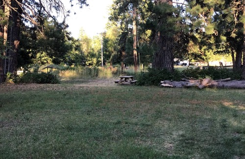 Easton Cabin | Newly updated tranquil Country Cabin.