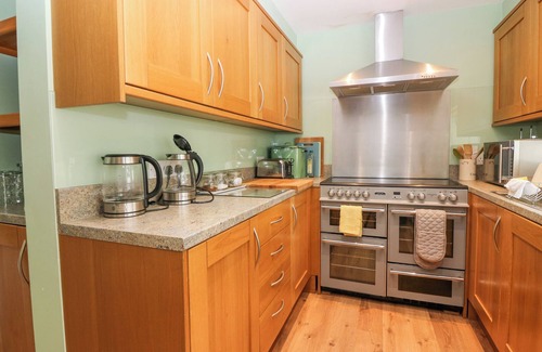 Huntly Cottage | NEWSEAT, pet friendly, with a garden in Huntly
