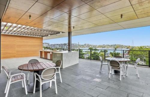 Newstead Apartment | Newstead Modern 2-storey Apartment - Q Stay