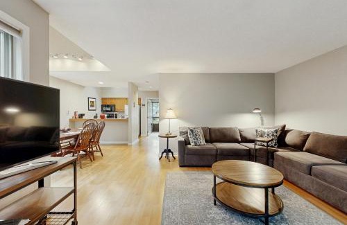 West Hartford Apartment | Newton Village 1A