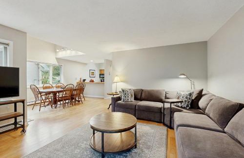 West Hartford Apartment | Newton Village 1A