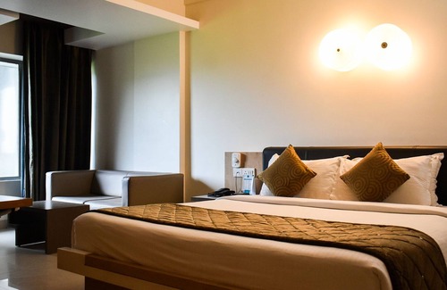 Kozhikode Hotel | Nexstay Asma Tower