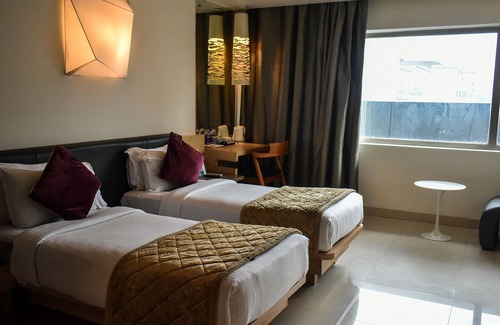 Kozhikode Hotel | Nexstay Asma Tower