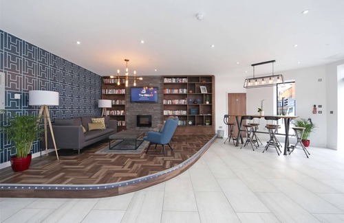 Harrow Apartment | Next to the tube station and Northwick Park Hospital