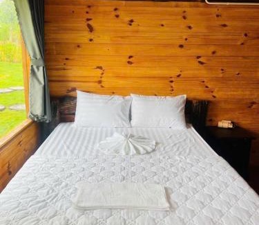 Chau Duc House | Nhà gỗ view suối, view vườn -Khu nghỉ dưỡng sinh thái Nhà Lụa Retreat