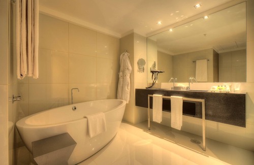 Centro / Baixa Hotel | NH Collection Porto Batalha