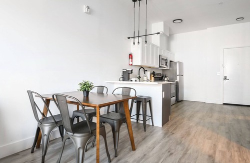 Elizabeth Apartment | Nice 1BR next to EWR 3596