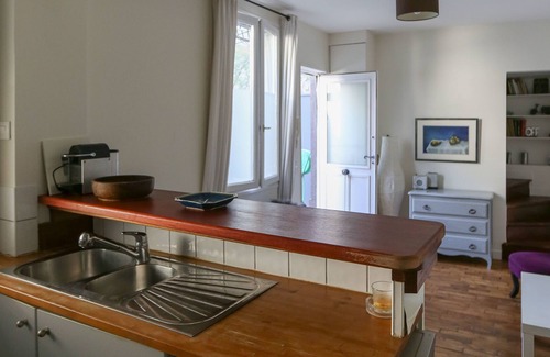 Vincennes Apartment | Nice 30m² with garden furnished in Vincennes
