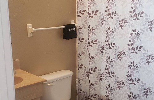 Highland Historic District Apartment | *Nice Affordable Stay In Highland Area Like Home *
