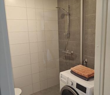 Myyrmaki Apartment | Nice and cloce to the airport 30m2 app