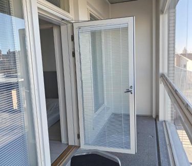 Myyrmaki Apartment | Nice and cloce to the airport 30m2 app