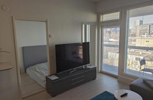 Myyrmaki Apartment | Nice and cloce to the airport 30m2 app