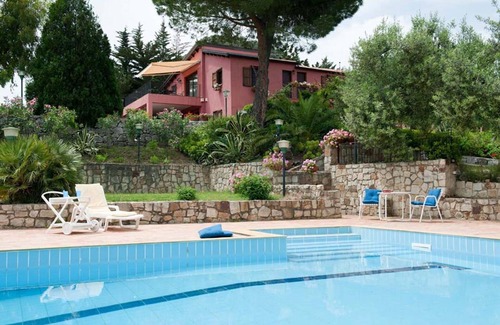 Collesano Villa | Nice apartment in villa with A/C, pool, WIFI, TV, patio and panoramic view, close to Cefalù