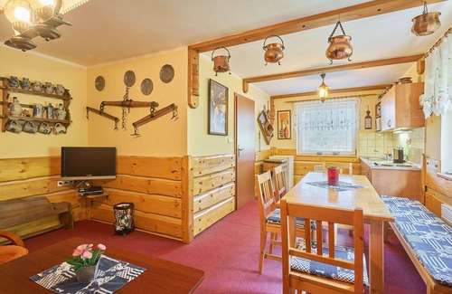 Starkov Villa | Nice apartment in villa for 18 people with pool, WIFI, TV, patio and pets allowed