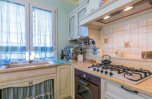Rosignano Solvay Apartment | Nice apartment for 4 people with WIFI, A/C, TV and patio