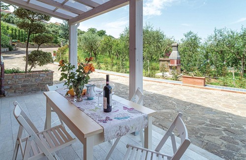 Laureana Cilento Apartment | Nice apartment in Laureana Cilento (SA)