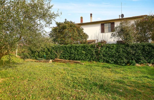 Magliano in Toscana Apartment | Nice apartment in Magliano in Toscana