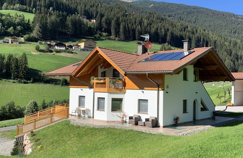 Sarentino Apartment | Nice apartment for 4 people with WIFI, TV and terrace