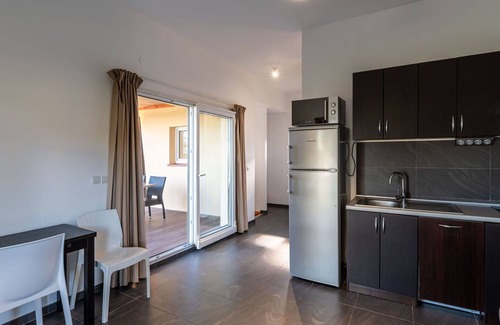 Favone Apartment | Nice apartment for 4 guests with pool, WIFI, A/C, TV, terrace and pets allowed