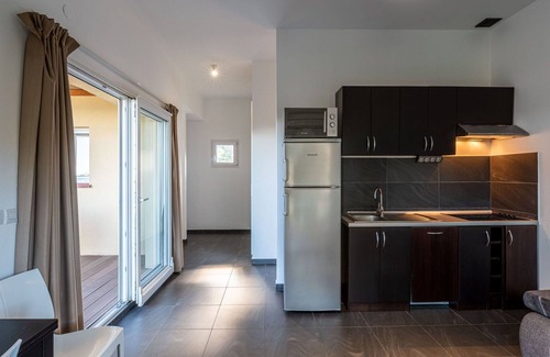 Favone Apartment | Nice apartment for 4 guests with pool, WIFI, A/C, TV, terrace and pets allowed