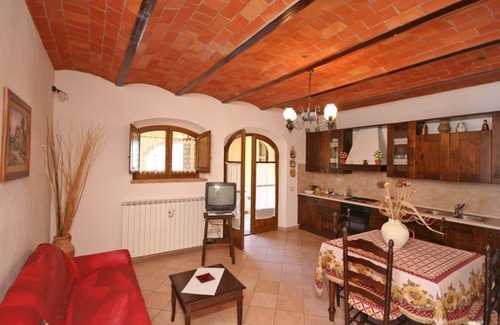 Gallina Apartment | Nice apartment for 4 guests with pool, WIFI, TV and panoramic view, close to Montepulciano