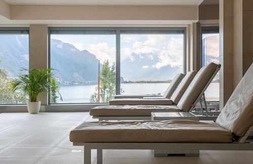 Montreux Apartment | Nice apartment for 2 people with WIFI, pool, A/C, TV, terrace and panoramic view