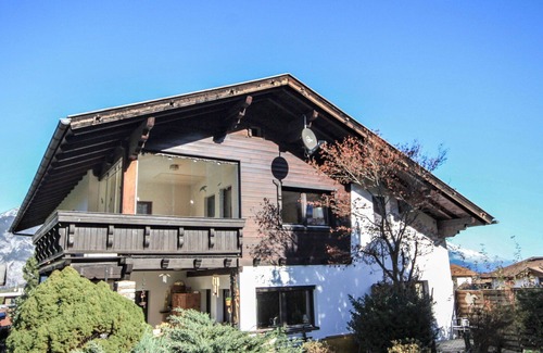 Axams Apartment | Nice apartment for 2 guests with WIFI, TV and pets allowed