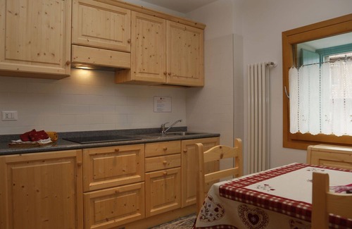 Raveo Apartment | Nice apartment for 2 people with WIFI, TV, patio and pets allowed