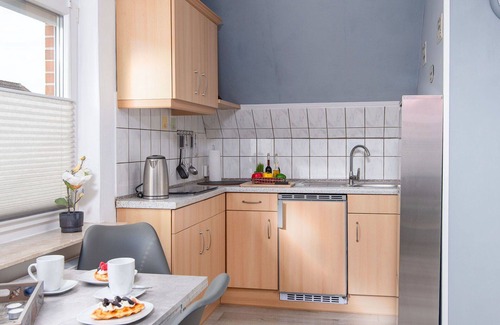 Norddeich Apartment | Nice apartment for 3 guests with WIFI, TV and balcony