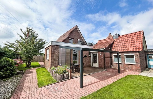 Norddeich Apartment | Nice apartment for 3 guests with WIFI, TV and balcony