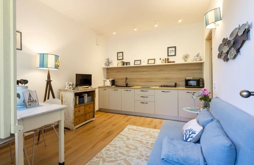 Belgirate Apartment | Nice apartment for 3 people with WIFI, TV and terrace