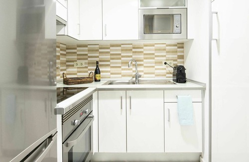 Elviria Apartment | Nice apartment for 4 guests with WIFI, A/C, pool, TV and terrace