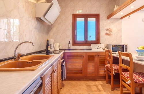 Cala Santany Apartment | Nice apartment for 4 people with A/C, WIFI, pool, TV and terrace