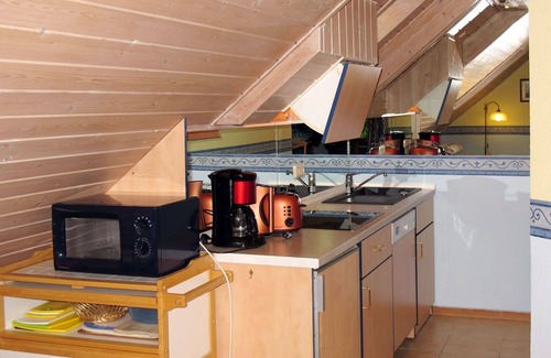Juliusruh Apartment | Nice apartment for 4 guests with WIFI, TV, balcony and pets allowed
