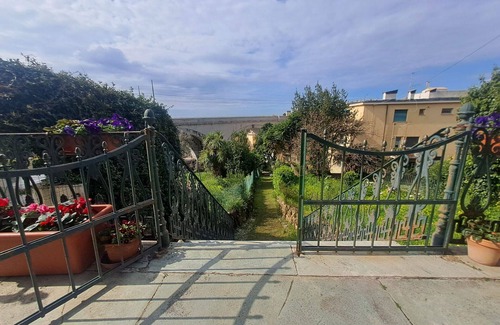 Bogliasco Apartment | Nice apartment for 4 people with A/C, WIFI and TV, close to Genoa