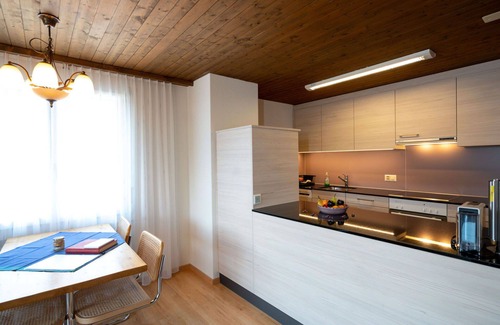 Mitloedi Apartment | Nice apartment for 4 people with WIFI, TV, balcony and parking