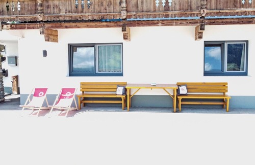 Aschau Im Zillertal Apartment | Nice apartment for 5 guests with WIFI, TV and terrace