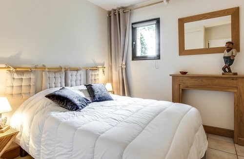 Saint-Arnoult Apartment | Nice apartment for 5 guests with WIFI, TV, terrace and parking
