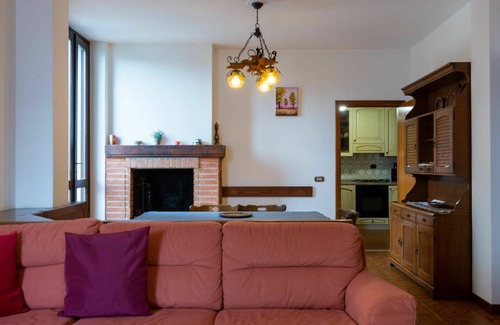 Gera Lario Apartment | Nice apartment for 5 guests with WIFI, TV, patio and pets allowed