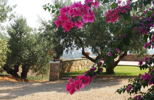 Follonica Apartment | Nice apartment for 6 people with TV, patio and panoramic view