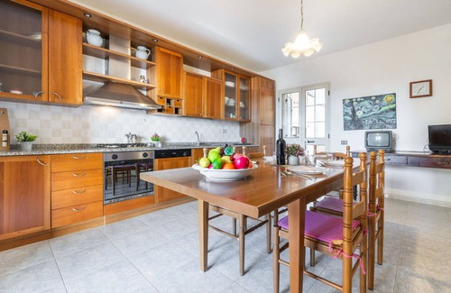 Muravera Apartment | Nice apartment for 6 people with A/C, TV, balcony and panoramic view
