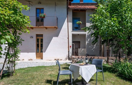 Dronero Apartment | Nice apartment for 6 people with WIFI, TV, terrace and pets allowed
