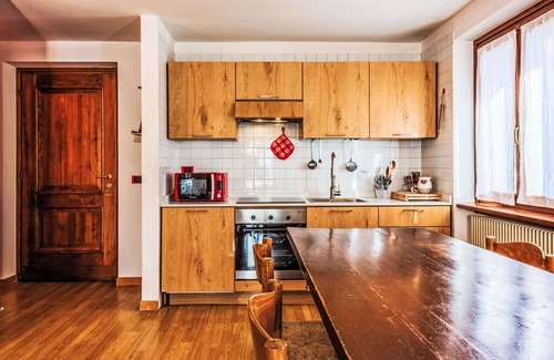 Sant'Antonio di Mavignola Apartment | Nice apartment for 6 people with TV and balcony