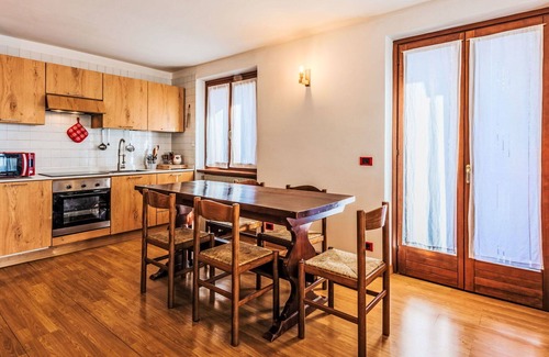 Sant'Antonio di Mavignola Apartment | Nice apartment for 6 people with TV and balcony