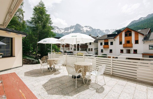Solda Apartment | Nice apartment for 6 people with WIFI, TV, terrace, pets allowed and panoramic view
