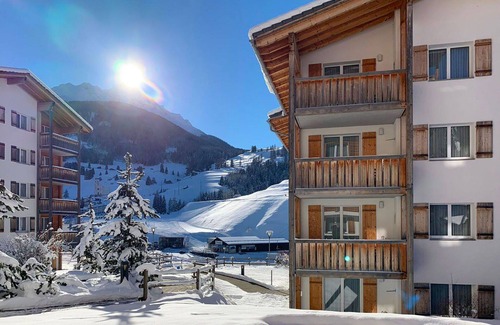 Savognin Apartment | Nice apartment for 8 guests with WIFI, TV, terrace and panoramic view