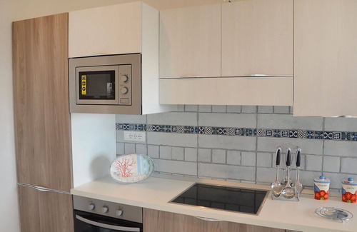 Terracina Apartment | Nice apartment for 8 people with A/C, WIFI, pool, TV, balcony and pets allowed