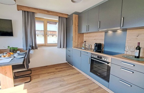 Oberau Apartment | Nice apartment for 4 guests with WIFI, TV, balcony and panoramic view