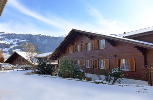 Zweisimmen Apartment | Nice apartment for 6 people with WIFI, TV, balcony, pets allowed and panoramic view